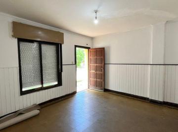 Casa · 60m² · 2 Ambientes · Casa a La Venta en B. Barranquitas 2 Dorm.