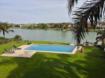 Casa · 325m² · 5 Ambientes · 1 Cochera · Casa en Alq. Temporario en Santa Barbara, Tigre, G. B. a. Zona Norte