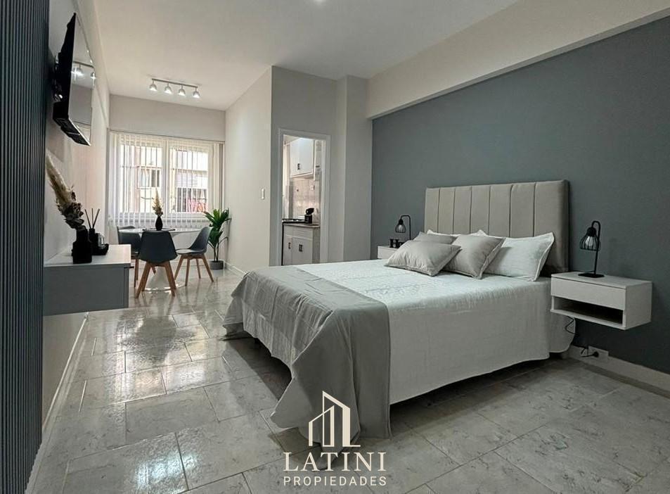 Departamento de 1 ambiente lateral, muy luminoso, con ambiente desplazado