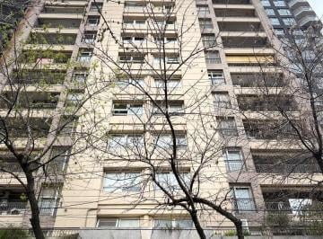 Departamento · 98m² · 3 Ambientes · 1 Cochera · Departamento de 3 Amb. en Las Lomitas con Balcon y Cochera Fija