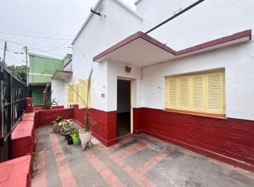 Casa · 242m² · Cf1346 - Casa Antigua en Venta - Rivadavia Casi Tucumán