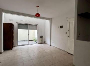 PH · 44m² · 2 Ambientes · Venta PH 2 Ambientes con Patio en La Boca