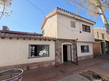Casa de 5 ambientes, Godoy Cruz · Casa en Venta en Godoy Cruz