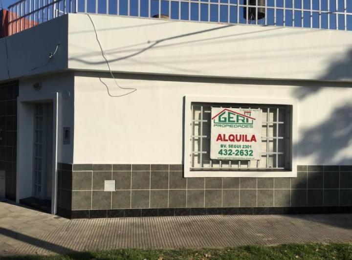 Casa · 80m² · 2 Ambientes · 1 Cochera