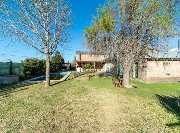Casa · 127m² · 4 Ambientes · 1 Cochera · Casa 3 Dorm., Jardin y Pileta, Club Logaritmo, Ibarlucea