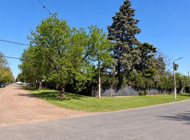 Terreno · 1600m²
