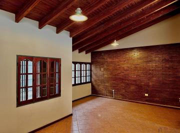 Casa · 140m² · 4 Ambientes · 2 Cocheras · Se Vende Casa en Guaymallen, Cochera Doble