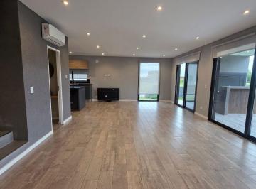 Casa de 5 ambientes, Berazategui · Casa de 5 Ambientes en Venta en San Juan Chico, Hudson