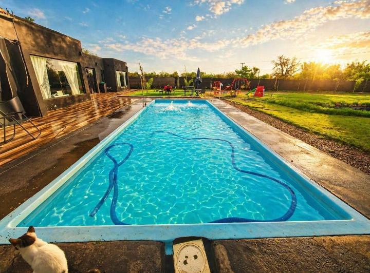 Quinta vacacional · 330m² · 6 Ambientes · 1 Cochera