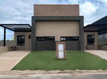 Etapa 3, Manzana 89, Lote 03.
Duplex de diseño moderno, funcional, calidad c · Venta de Dos Duplex en Docta