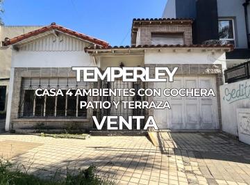 Casa de 4 ambientes, Lomas de Zamora · Venta Casa 4 Ambientes en Dos Plantas - Cochera Cubierta – Terraza y Patios. Temperley