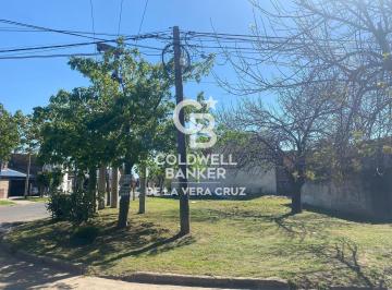 Terreno · 331m² · Terreno en Esquina - Una Oportunidad Para Invertir