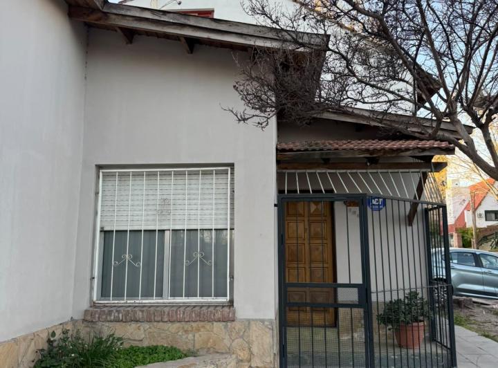 Casa · 123m² · 6 Ambientes · 1 Cochera