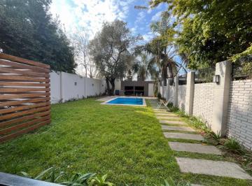 Departamento de 1 ambiente, Lanús · En Alquiler - Monoambiente en Condominio con Pileta