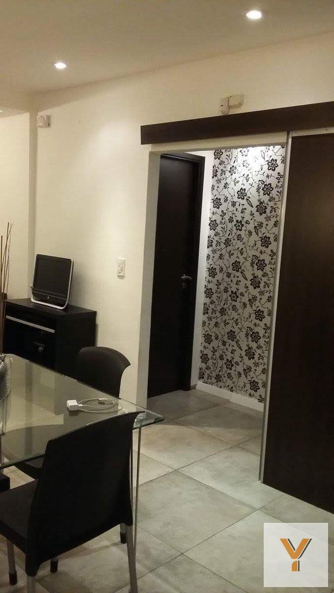 Casa de 2 Dormitorios 2 Baños en venta ubicada sobre calle Los Naranjos y Los Tilos