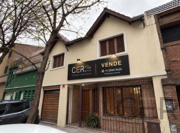 Casa · 162m² · 4 Ambientes · 1 Cochera · Casa en Caballito Norte