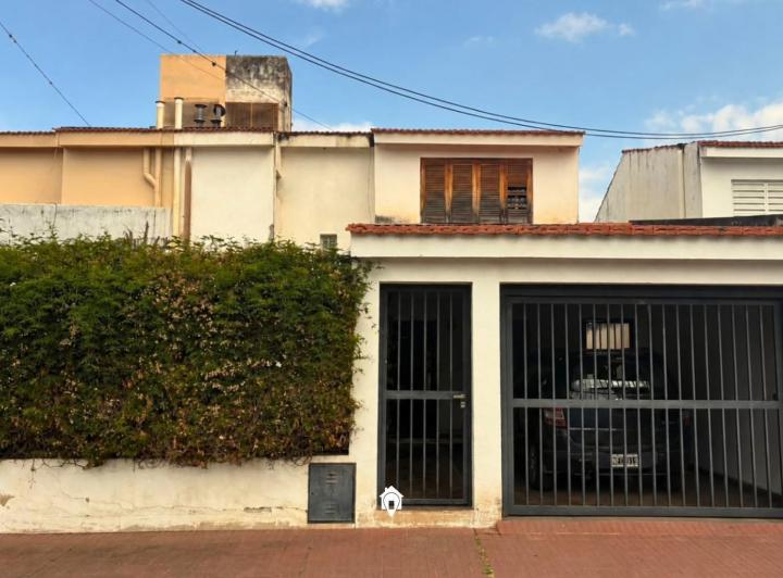 Casa · 3 Dormitorios · 1 Cochera