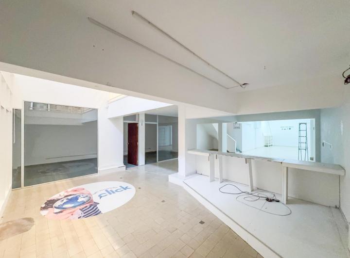 Local comercial · 205m² · 4 Ambientes