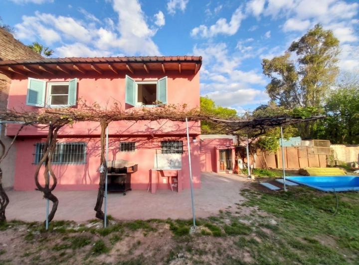 Casa · 75m² · 3 Ambientes · 3 Cocheras
