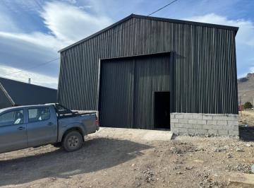 Bodega-Galpón · 135m² · Depósito Galpón en Venta en Balcones de La Vega, San Martin de Los Andes, Patagonia