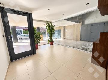 Departamento · 80m² · 3 Ambientes · Departamento en Área Centro Oeste
