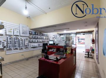 Local comercial · 64m² · 3 Ambientes · Venta Local Comercial a La Calle en San Nicolas