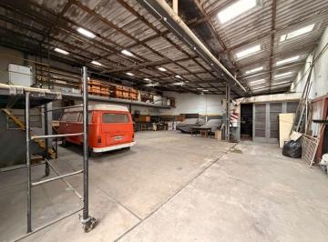 Depósito de 2 ambientes, La Matanza · Depósito Centrico // Lote Irregular 305 m² // Alvarado 521