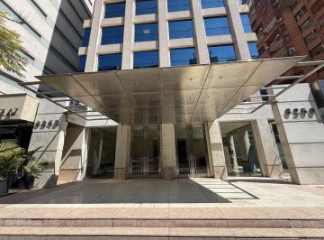 Oficina comercial · 135m² · 4 Ambientes · 2 Cocheras · Alquiler Oficina en Belgrano Av del Libertador con Dos Cocheras y Seguridad.