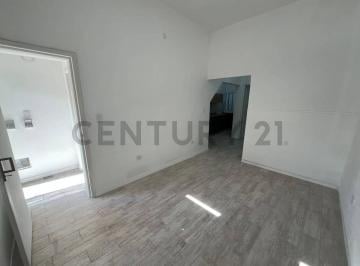 PH · 37m² · 2 Ambientes · 1 Cochera · Venta de PH 2 Ambientes en Planta Baja en Lanus Este
