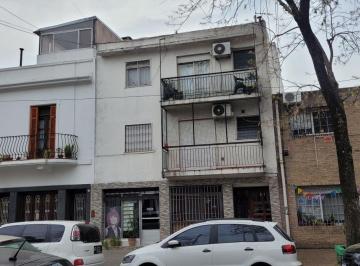 PH de 2 ambientes, Velez Sarsfield · PH 2 Ambiente 1er Piso por Escalera con Balcon Bajas Expensas