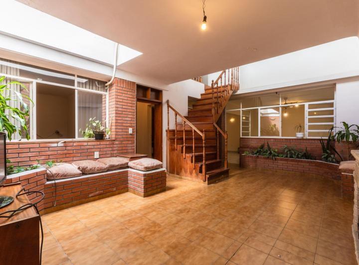 Casa · 160m² · 7 Ambientes