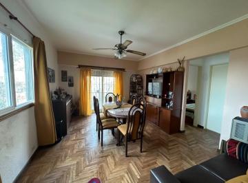 Departamento · 53m² · 3 Ambientes · Departamento Al Frente con Balcon - Amoblado