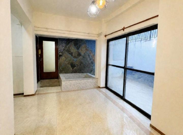 Casa · 207m² · 12 Ambientes · 1 Cochera