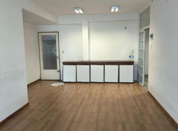 Casa · 310m² · 9 Ambientes · Casa en Floresta Venta