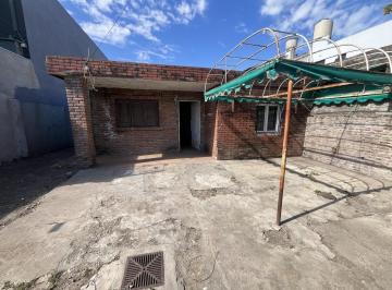 Casa · 95m² · 3 Ambientes · Casa en Venta, San Isidro Lomas La Merced | Lote 10x21,50 | 3 Ambiente. Losa, Para Reciclar Íntegra