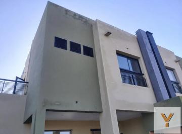 Casa · 120m² · 3 Ambientes · Casa en Venta - 2 Dorm. 2 Baños - Coronel Brandsen