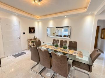 Casa · 291m² · 3 Ambientes · Casa en Venta de 2 Dorm. en Venta - Barrio Villa Urquiza (Cf1414)