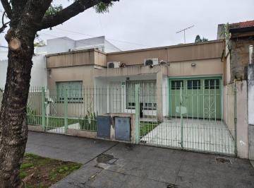 Casa · 144m² · 3 Ambientes · 2 Cocheras · Venta Casa 3 Ambientes - Pque. Quirno - Hurlingham