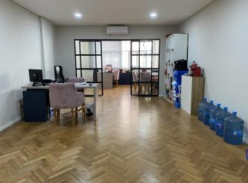 Oficina comercial · 48m² · 1 Ambiente · Venta Oficina en Monserrat, 48 m² – Excelente Estado, Apta Vivienda Apto Crédito