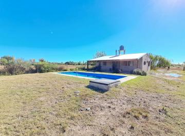 Casa · 109m² · 4 Ambientes · 2 Cocheras · Casa en Venta en Las Paredes, San Rafael Mendoza