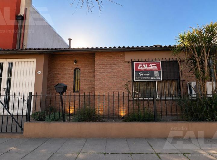 Casa · 190m² · 3 Ambientes · 1 Cochera