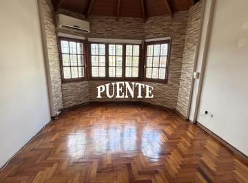 Casa · 160m² · 5 Ambientes · Casa en Banfield Este