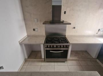 Casa · 160m² · 6 Ambientes · 1 Cochera · Venta Casa con Cochera Parrilla Floresta