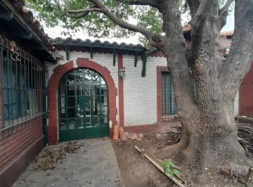 Casa · 232m² · 4 Ambientes · 1 Cochera · Venta Casa Paso del Rey