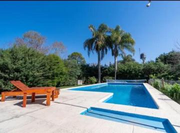 Casa · 60m² · 3 Ambientes · 2 Cocheras · Casa en Venta en Álvarez