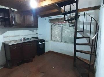 Casa de 2 ambientes, Tres de Febrero · Alquiler Duplex 2 Ambientes a Refaccionar