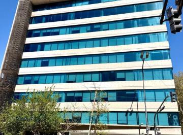 Oficina comercial · 157m² · 4 Ambientes · Oficina en Alquiler en Parque Patricios