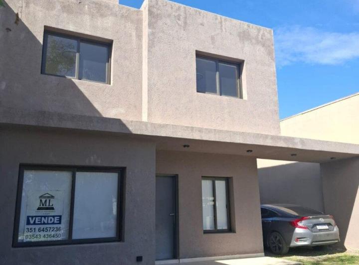 Casa · 100m² · 5 Ambientes · 1 Cochera