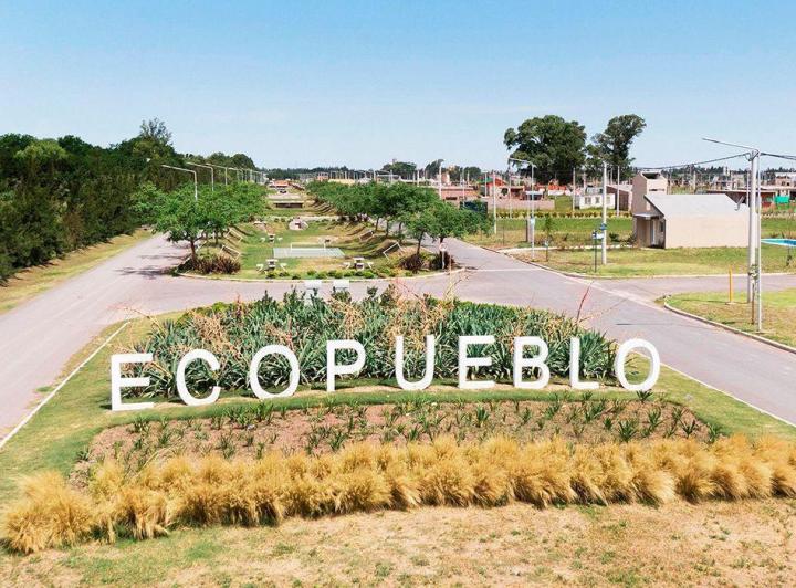 Terreno · 300m²