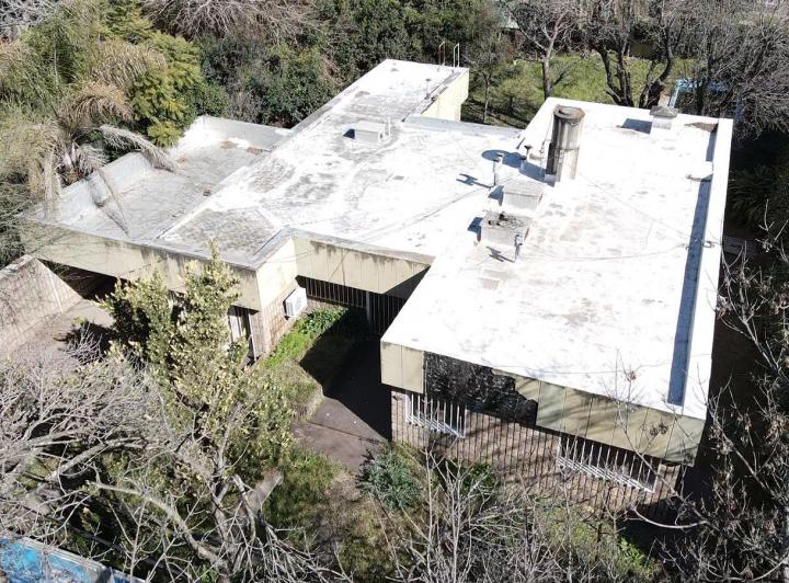 Terreno · 882m²
